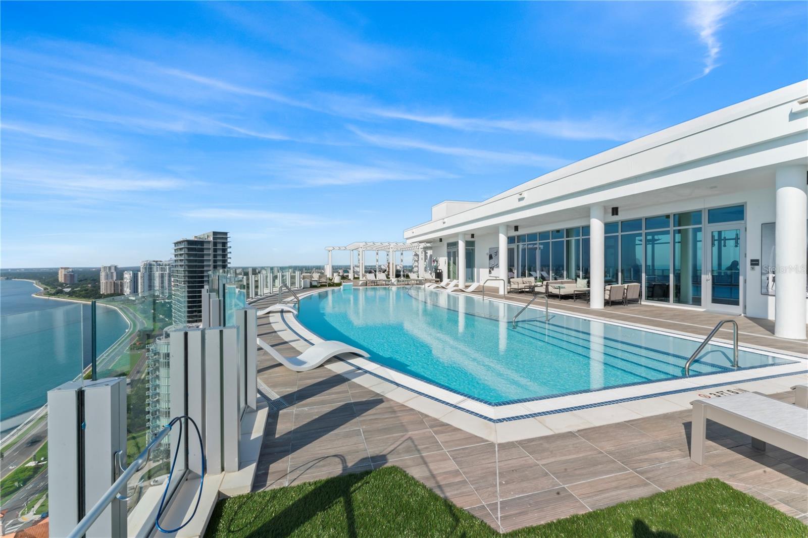2910 W BARCELONA ST #903