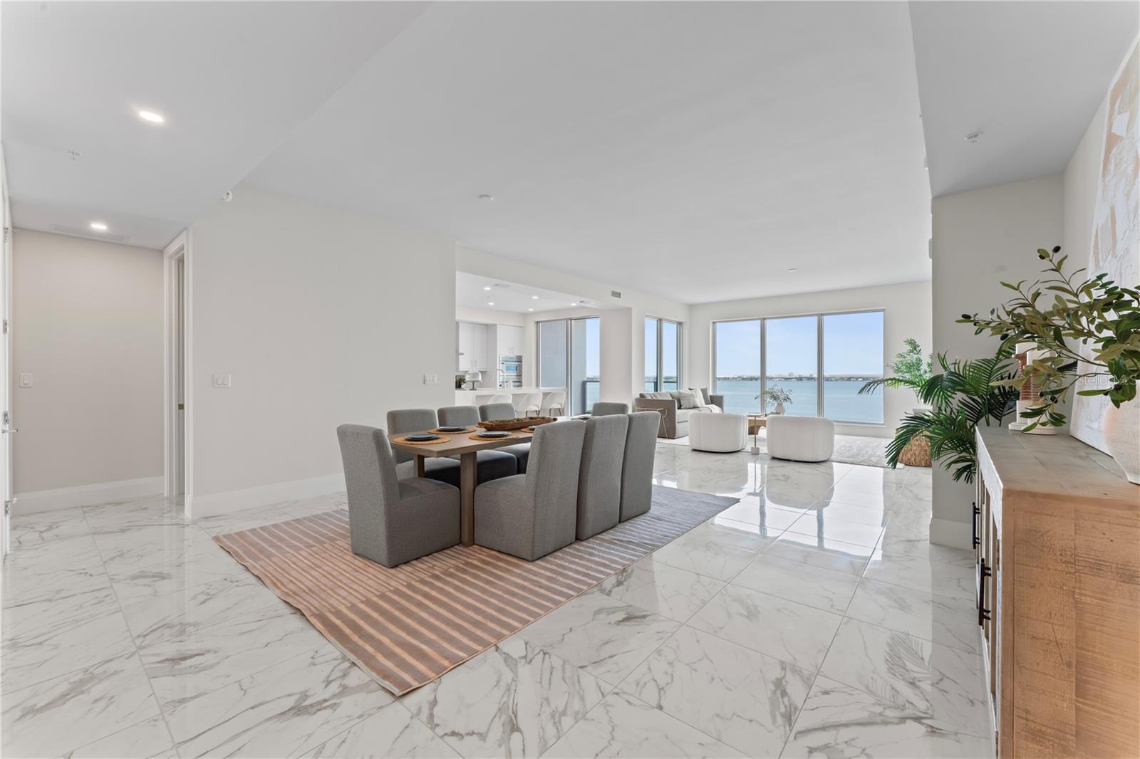 2910 W BARCELONA ST #903