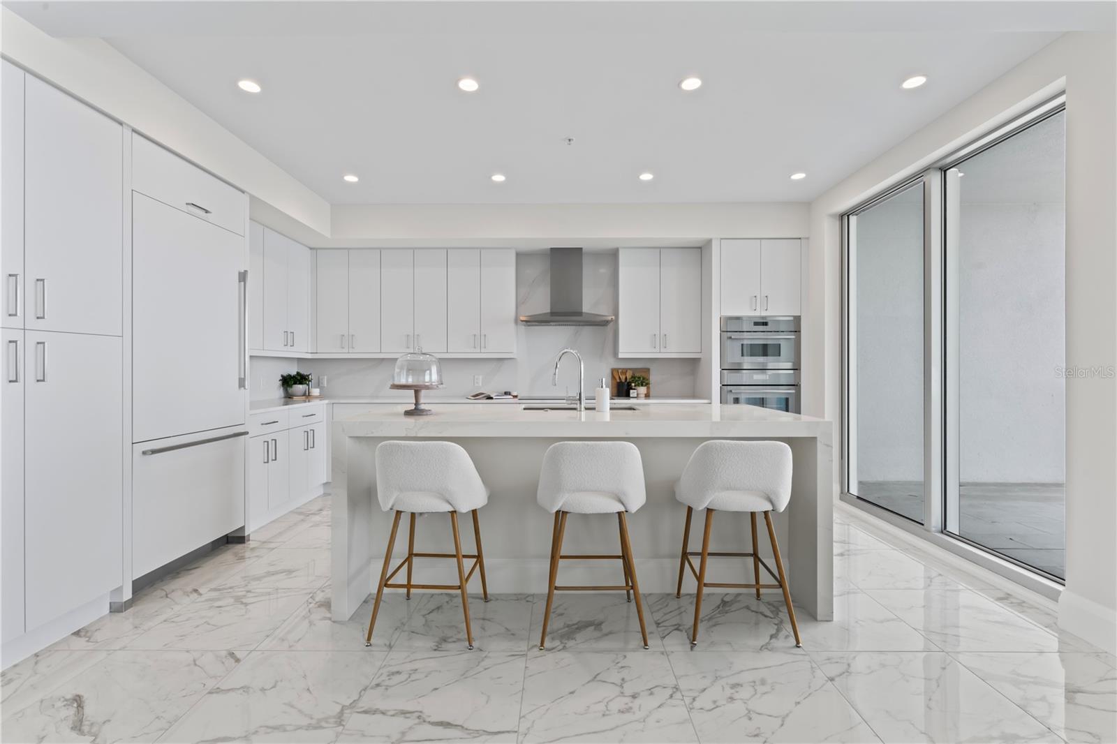 2910 W BARCELONA ST #903