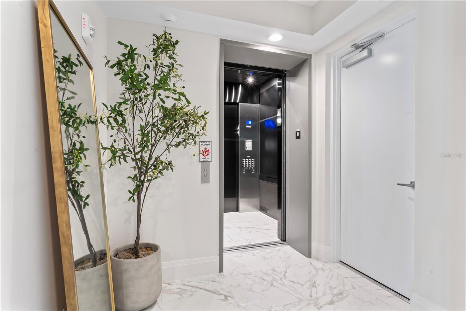 2910 W BARCELONA ST #903