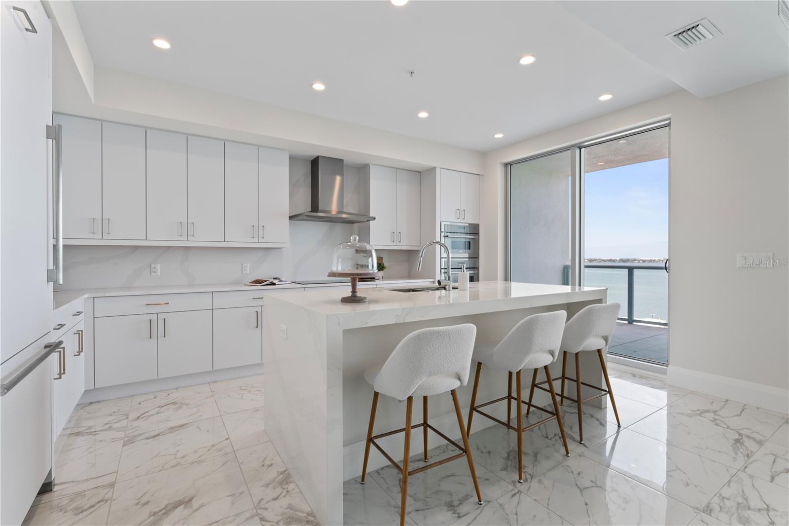 2910 W BARCELONA ST #903