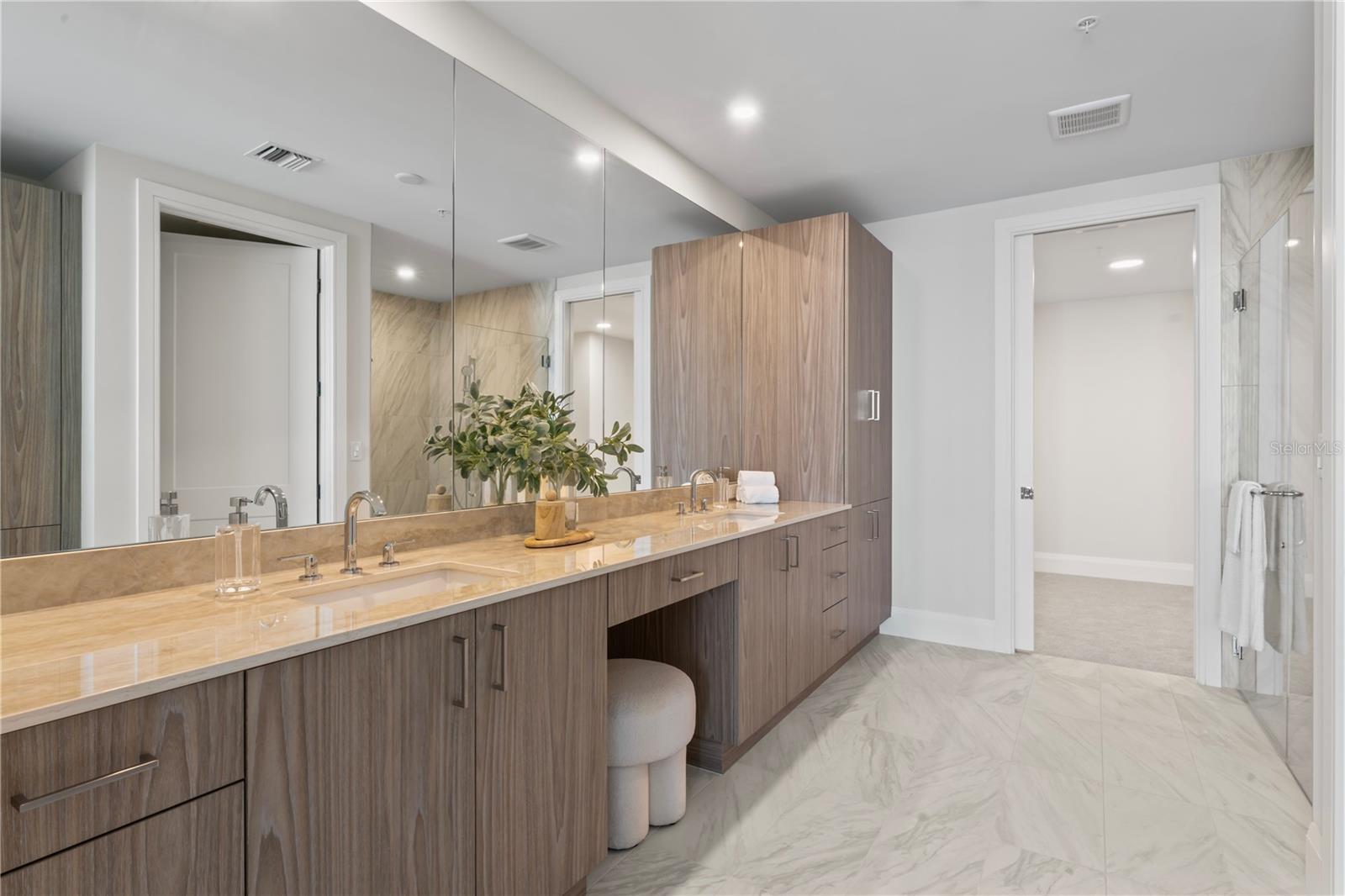 2910 W BARCELONA ST #903