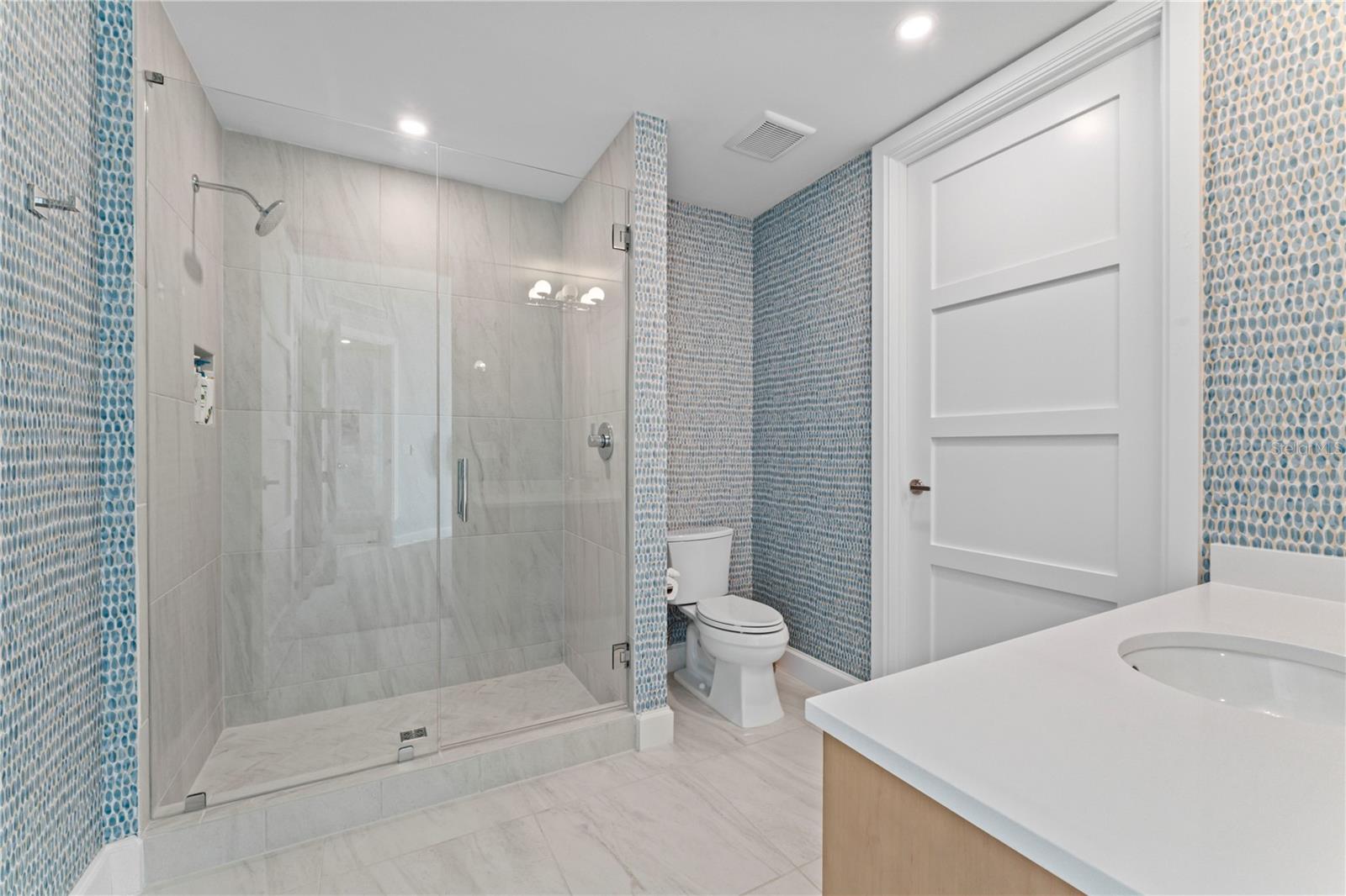 3401 BAYSHORE BLVD #1801