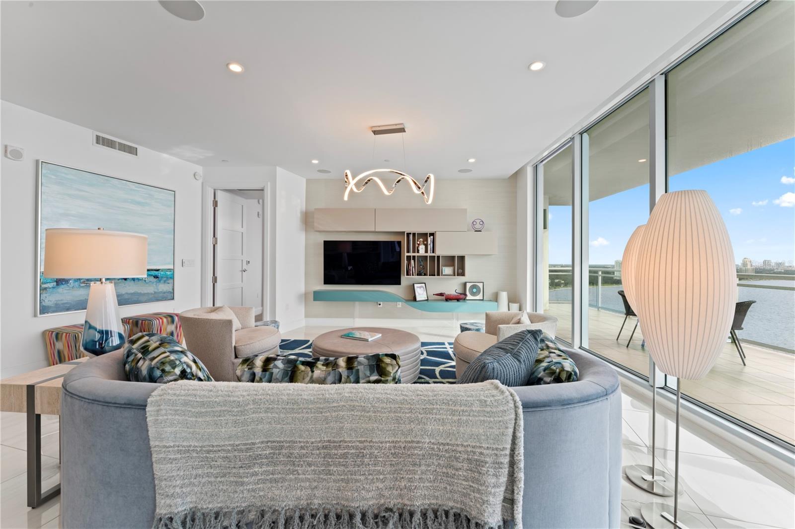 3401 BAYSHORE BLVD #1801