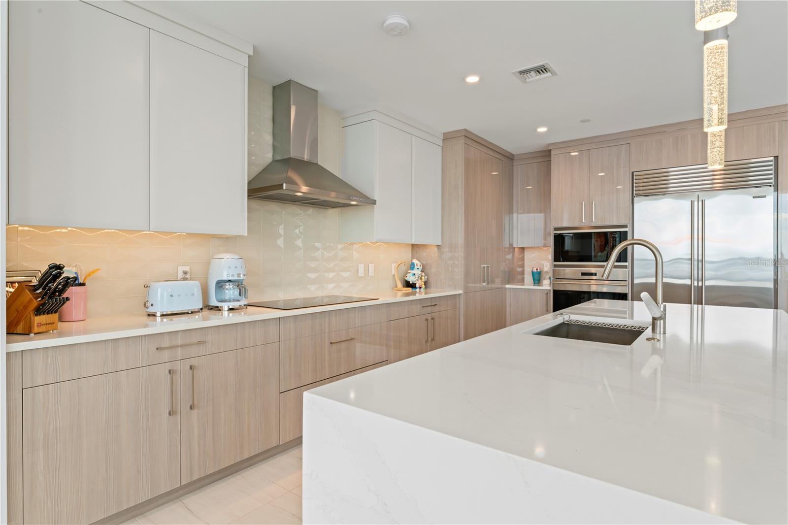 3401 BAYSHORE BLVD #1801
