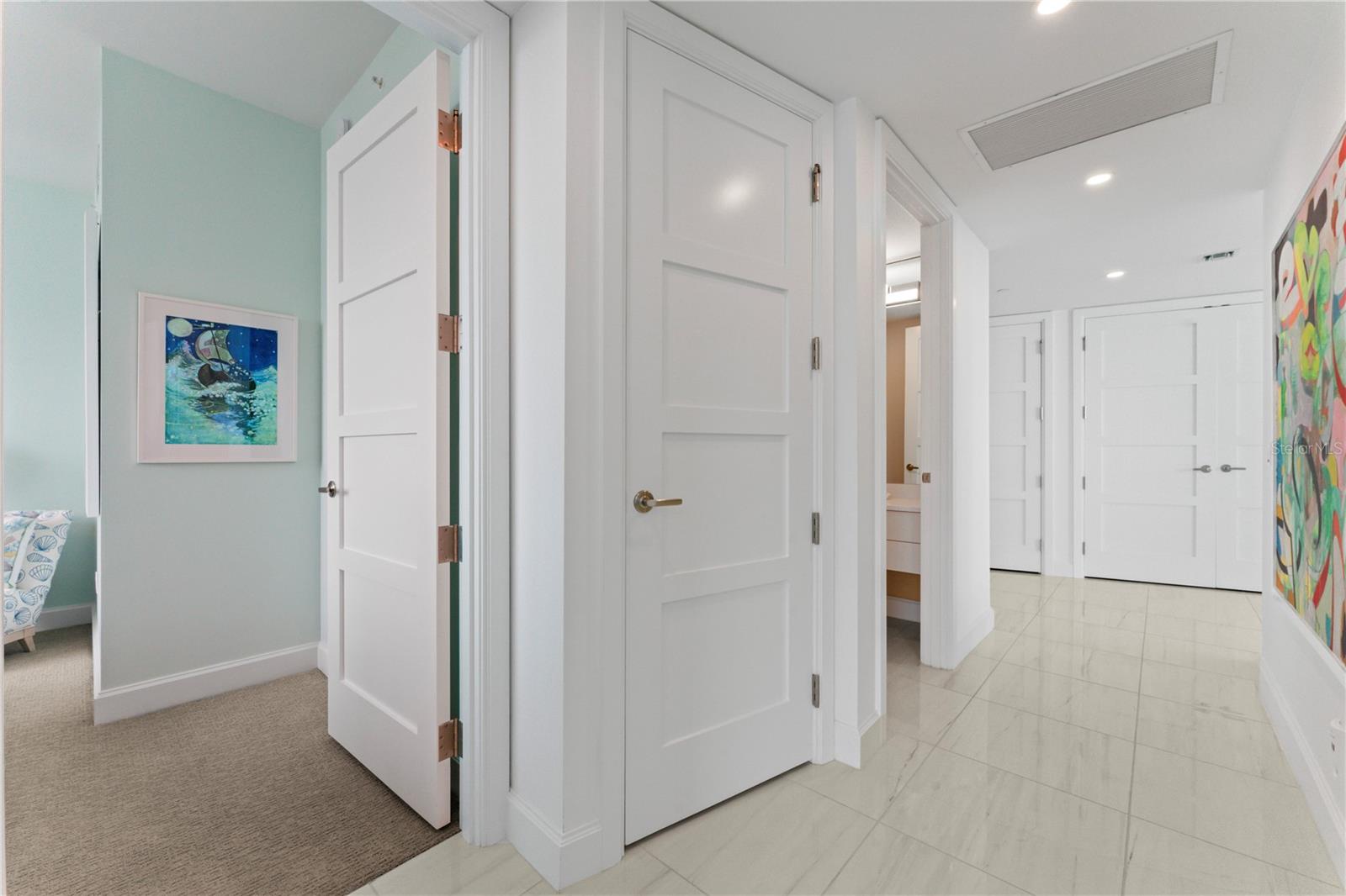 3401 BAYSHORE BLVD #1801