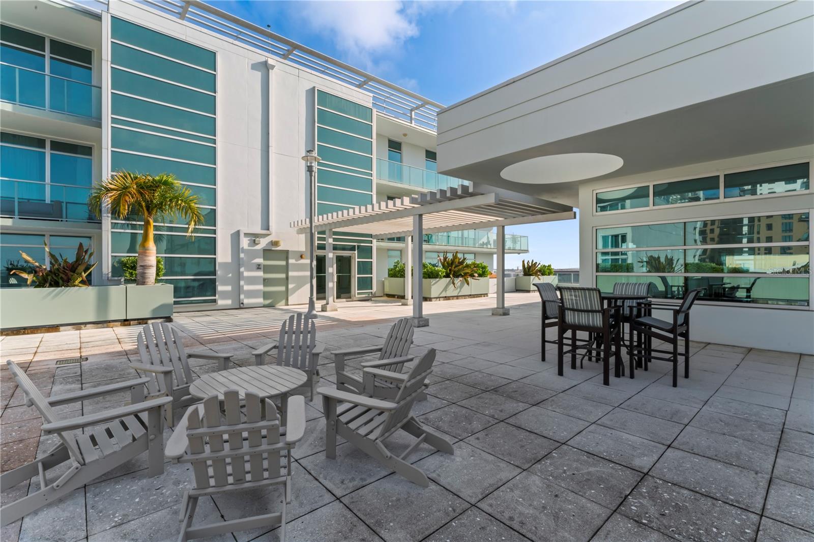 912 CHANNELSIDE DR #2607