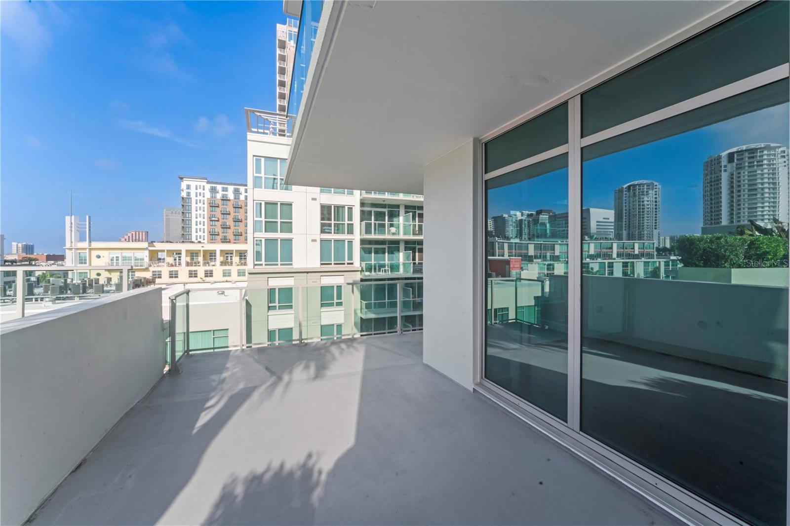 912 CHANNELSIDE DR #2607