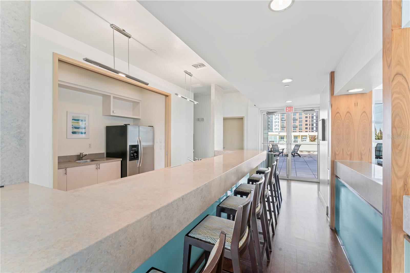 912 CHANNELSIDE DR #2607