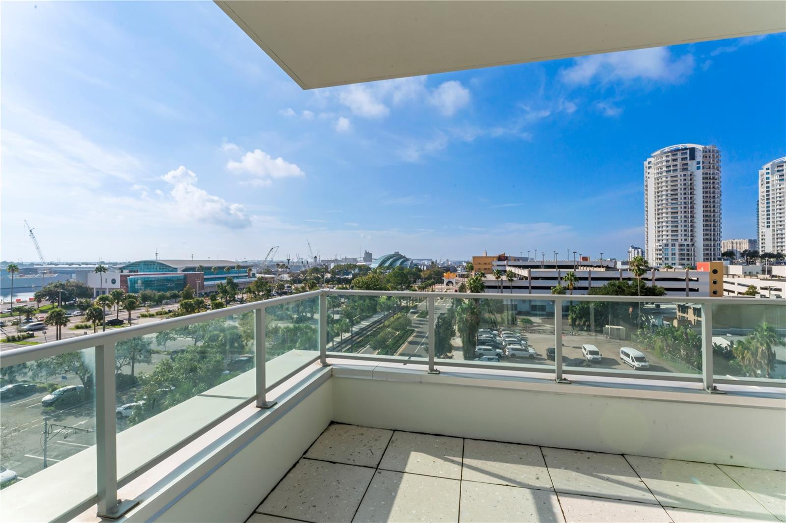 912 CHANNELSIDE DR #2607