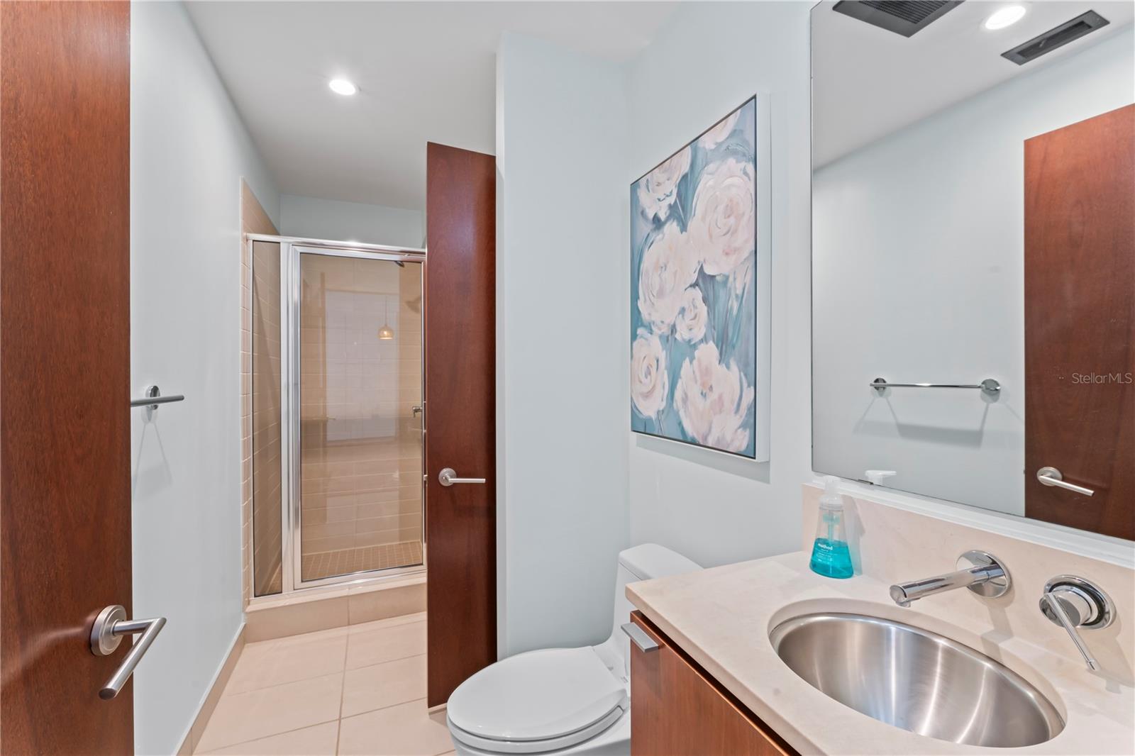 912 CHANNELSIDE DR #2607