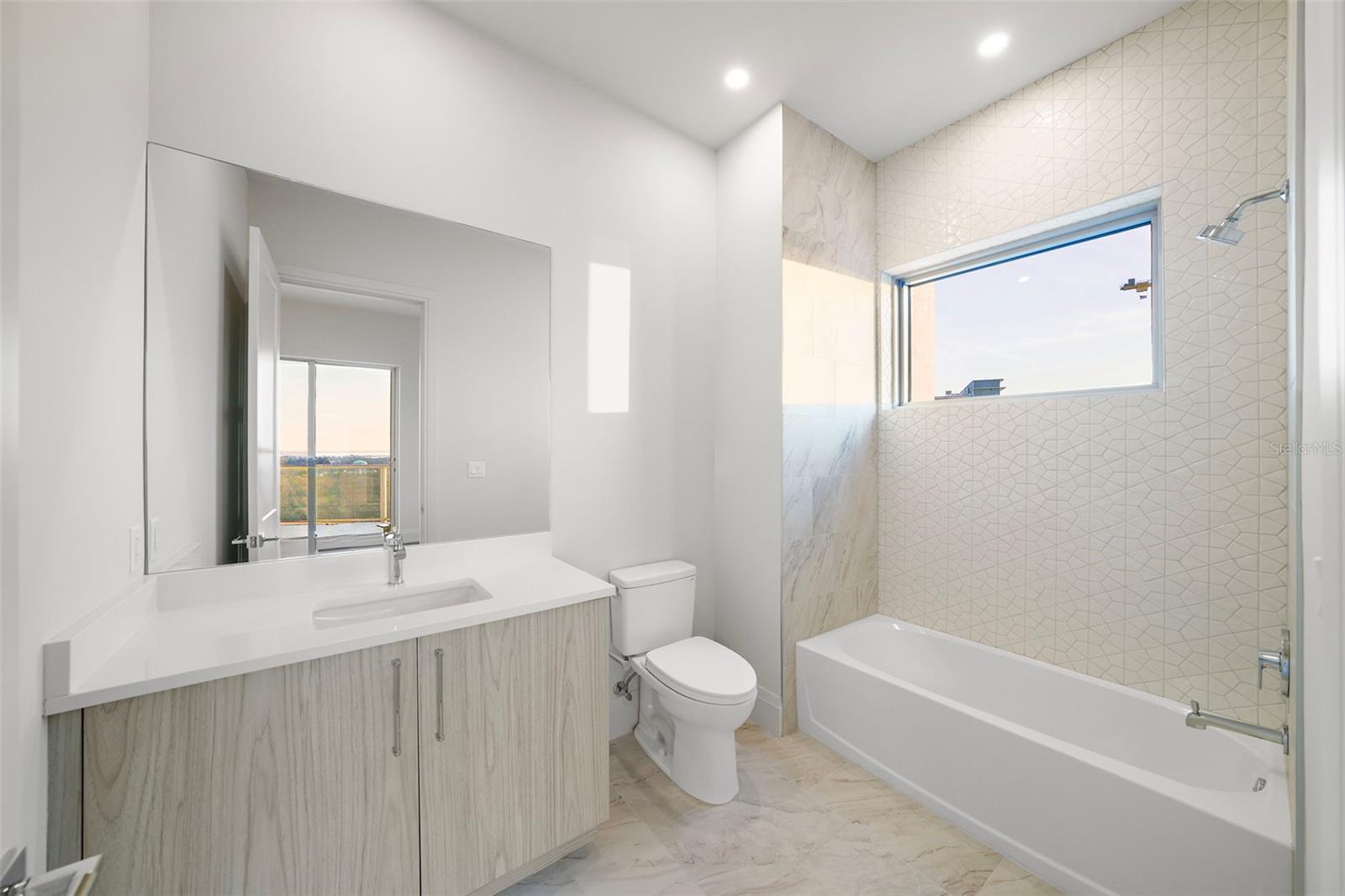 2910 W BARCELONA ST #PH-2303