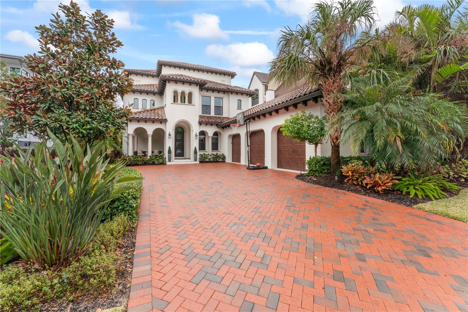 4902 CARRANZA CT