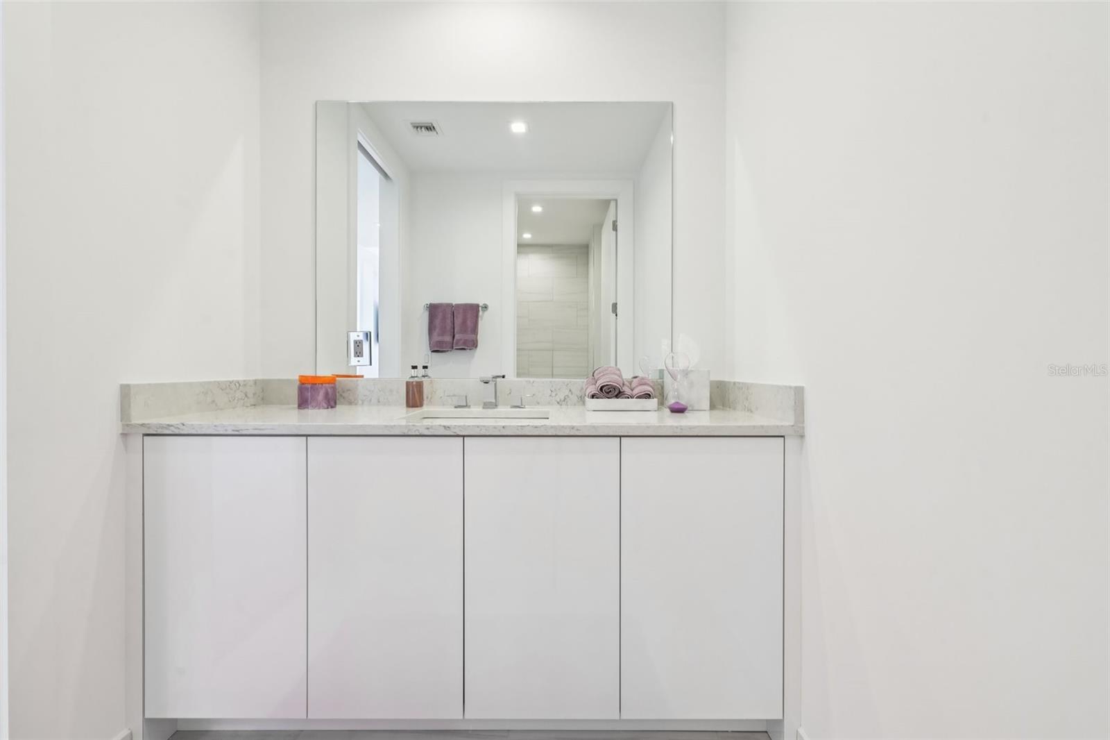 5120 MARINA WAY #14002