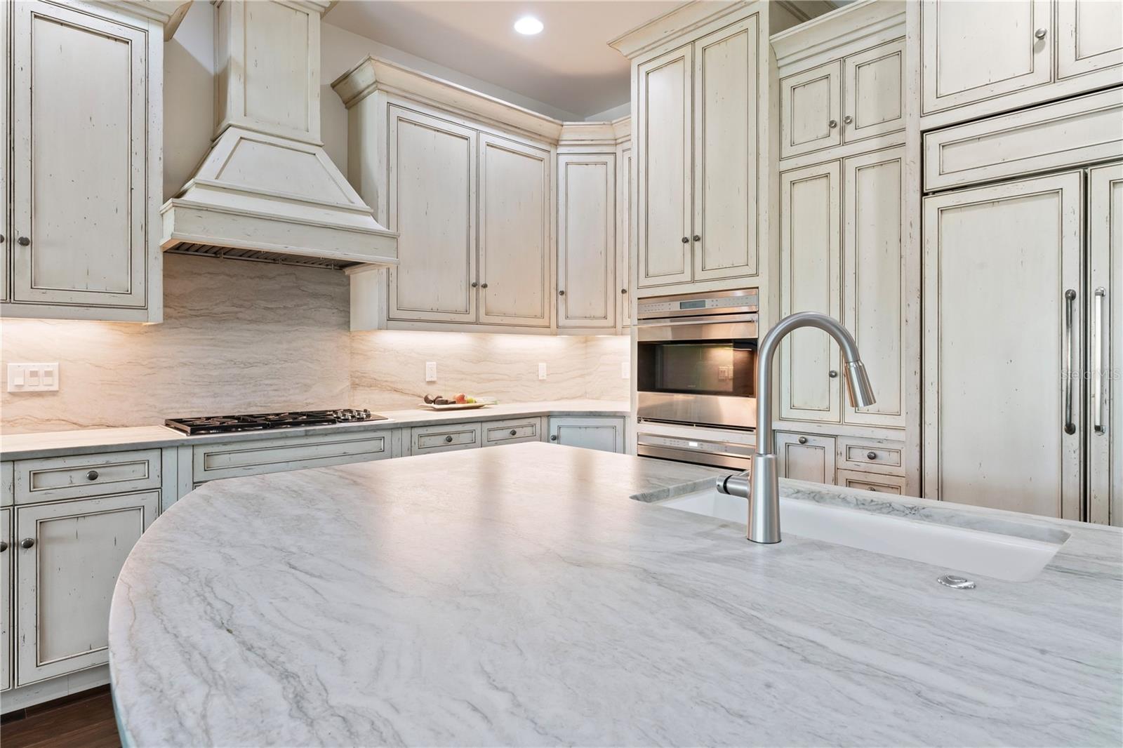 90 BAHAMA CIR