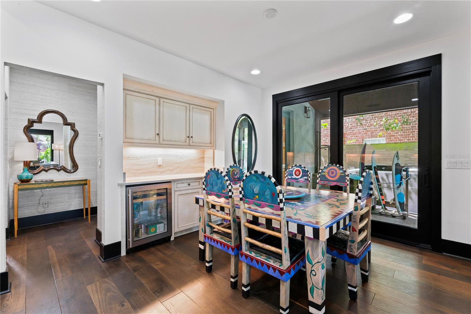 90 BAHAMA CIR