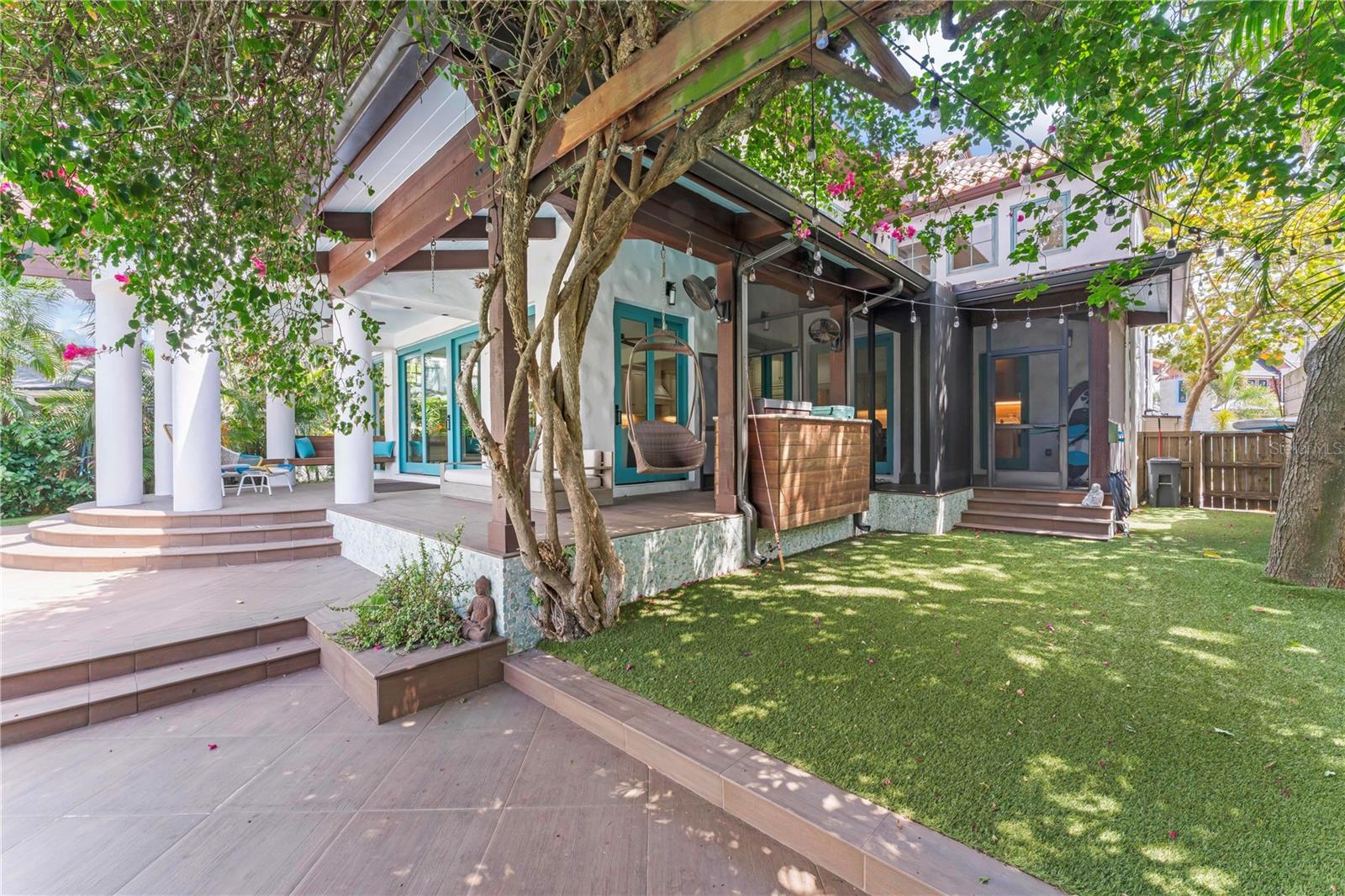 90 BAHAMA CIR