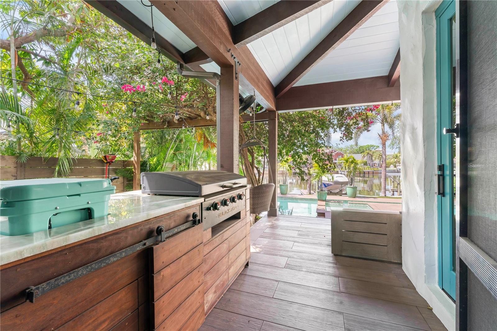 90 BAHAMA CIR
