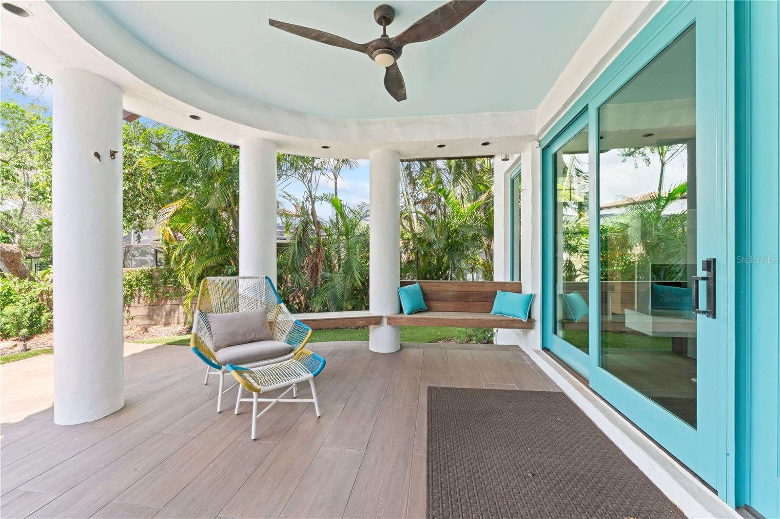 90 BAHAMA CIR