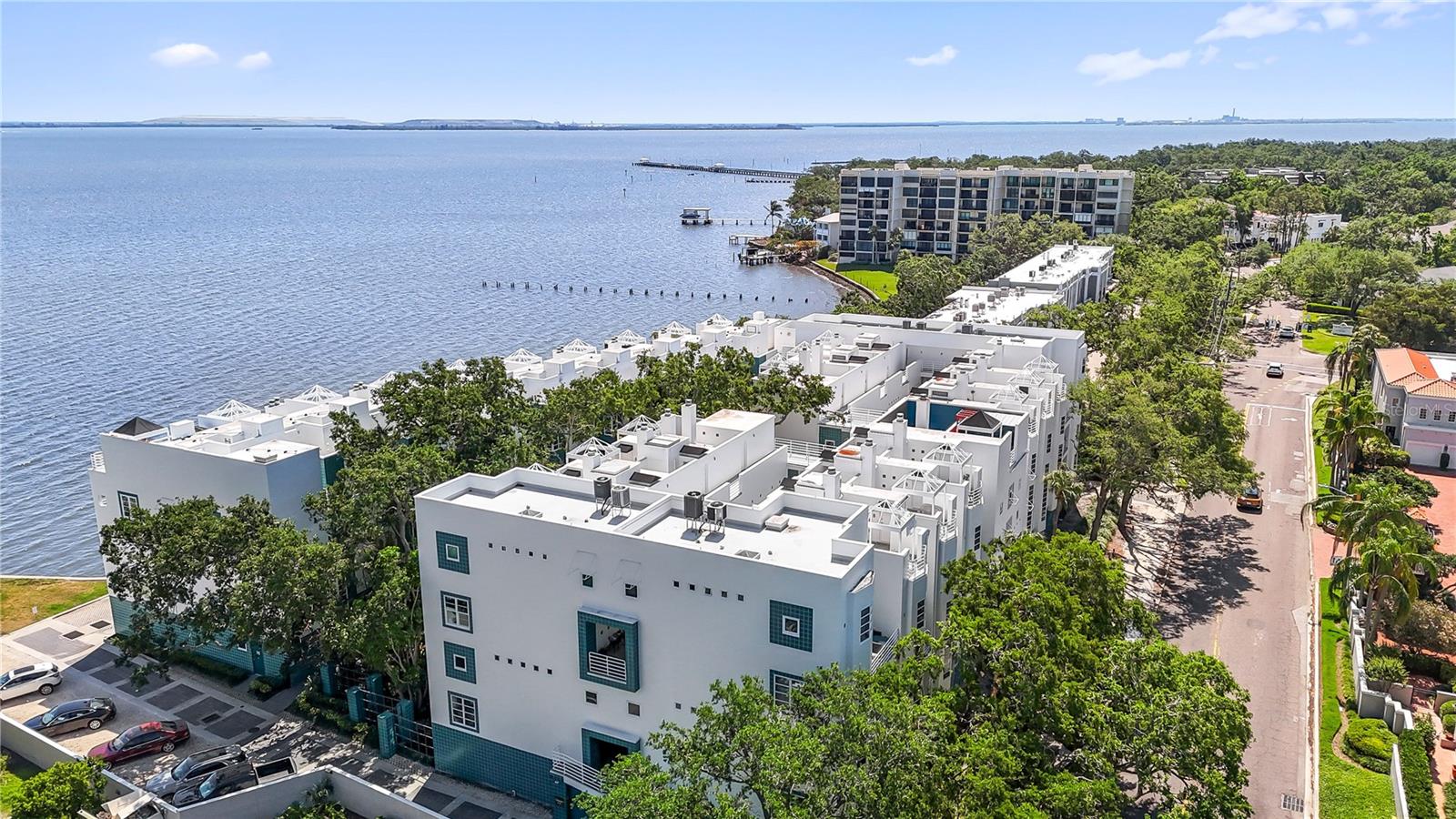 4950 BAYSHORE BLVD #27