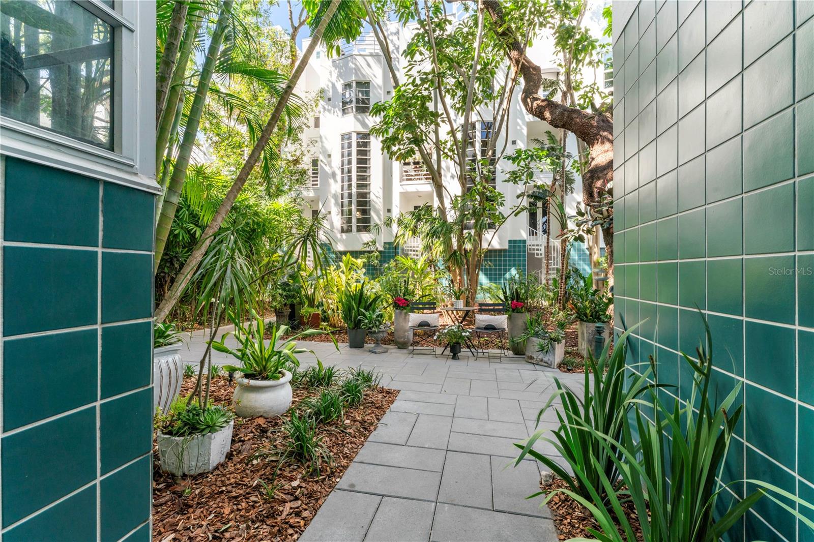 4950 BAYSHORE BLVD #27