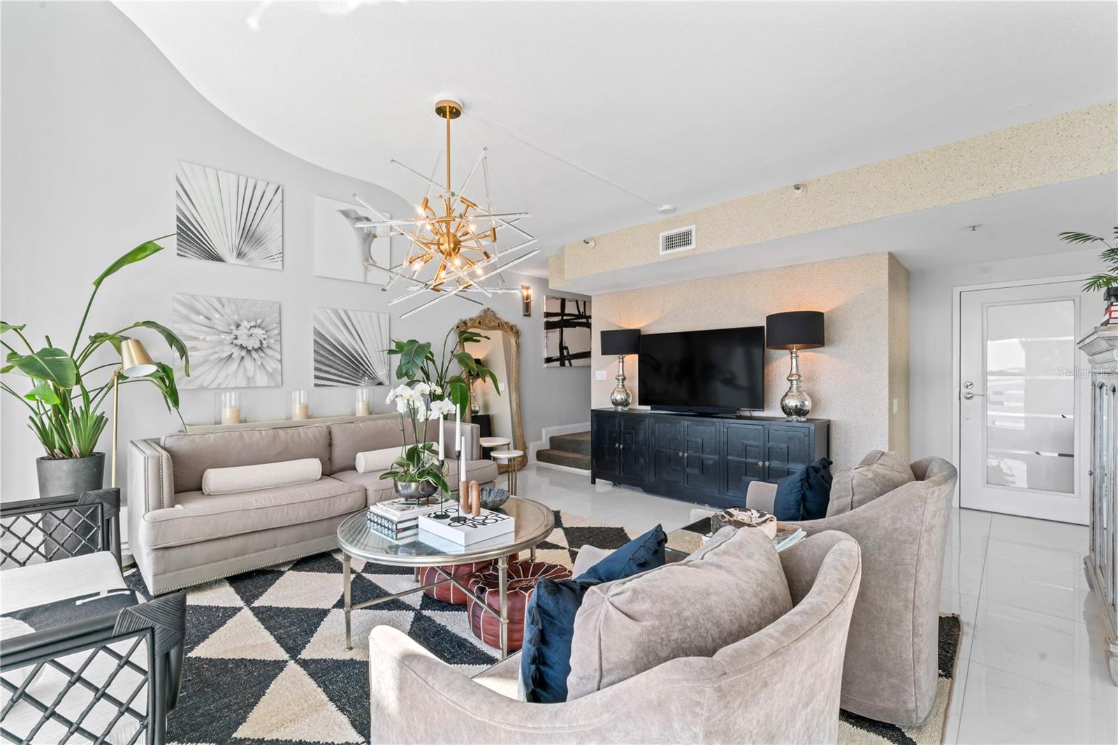 4950 BAYSHORE BLVD #27