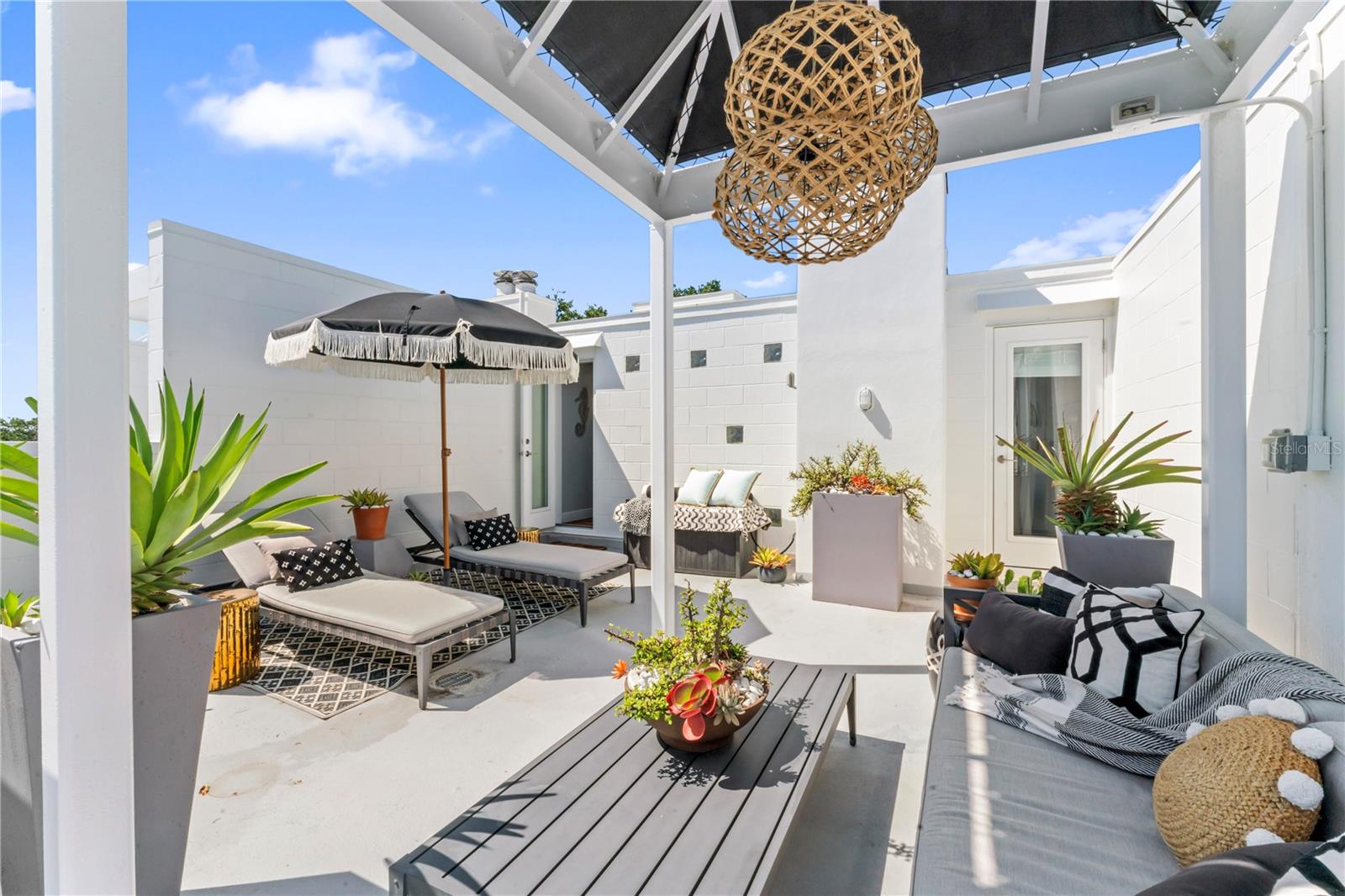 4950 BAYSHORE BLVD #27