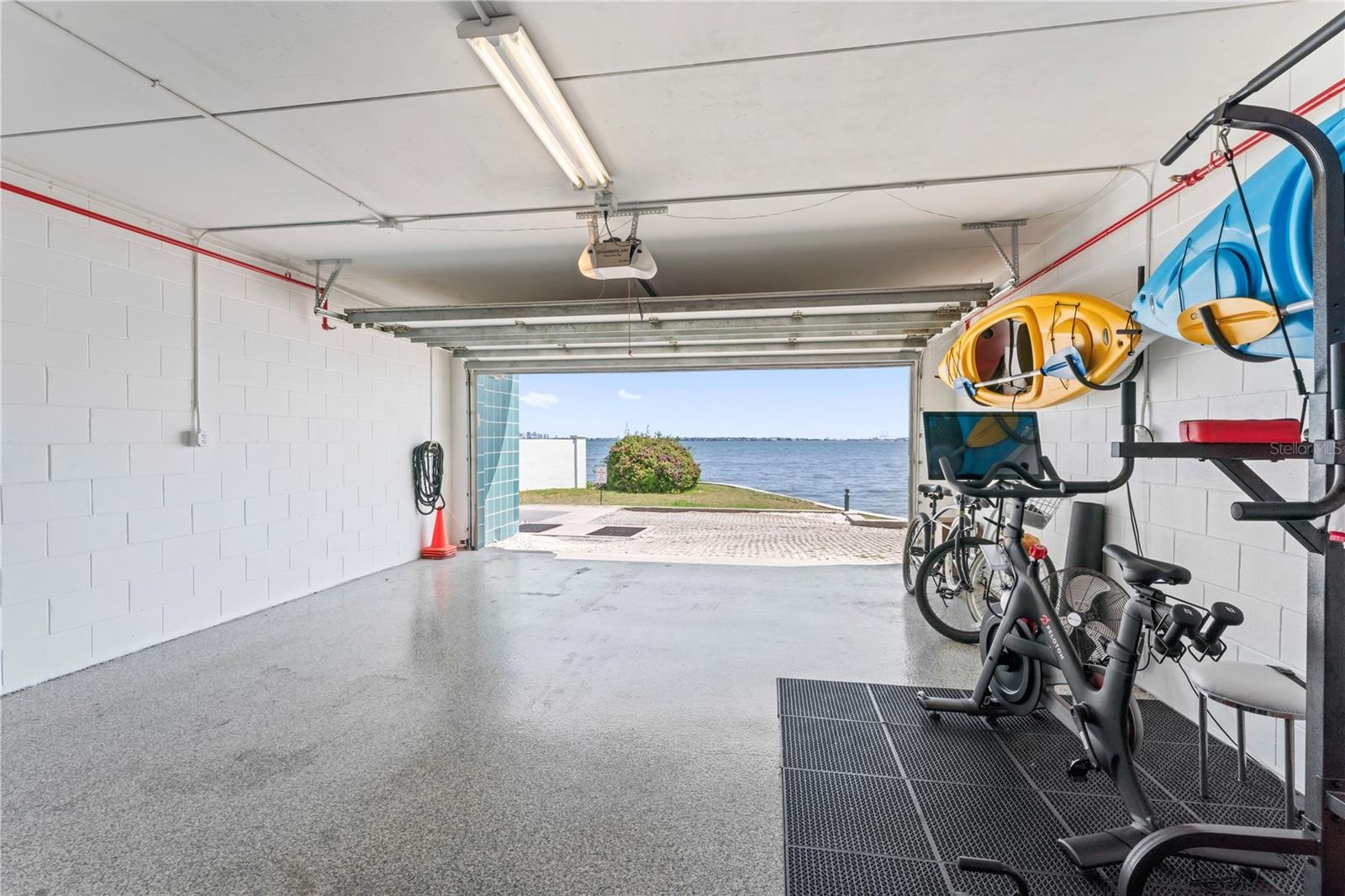 4950 BAYSHORE BLVD #27