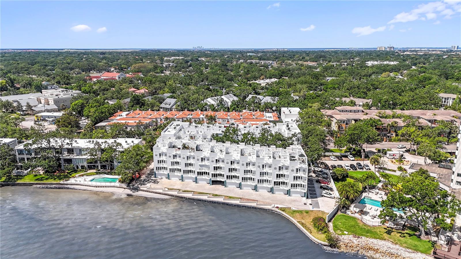 4950 BAYSHORE BLVD #27