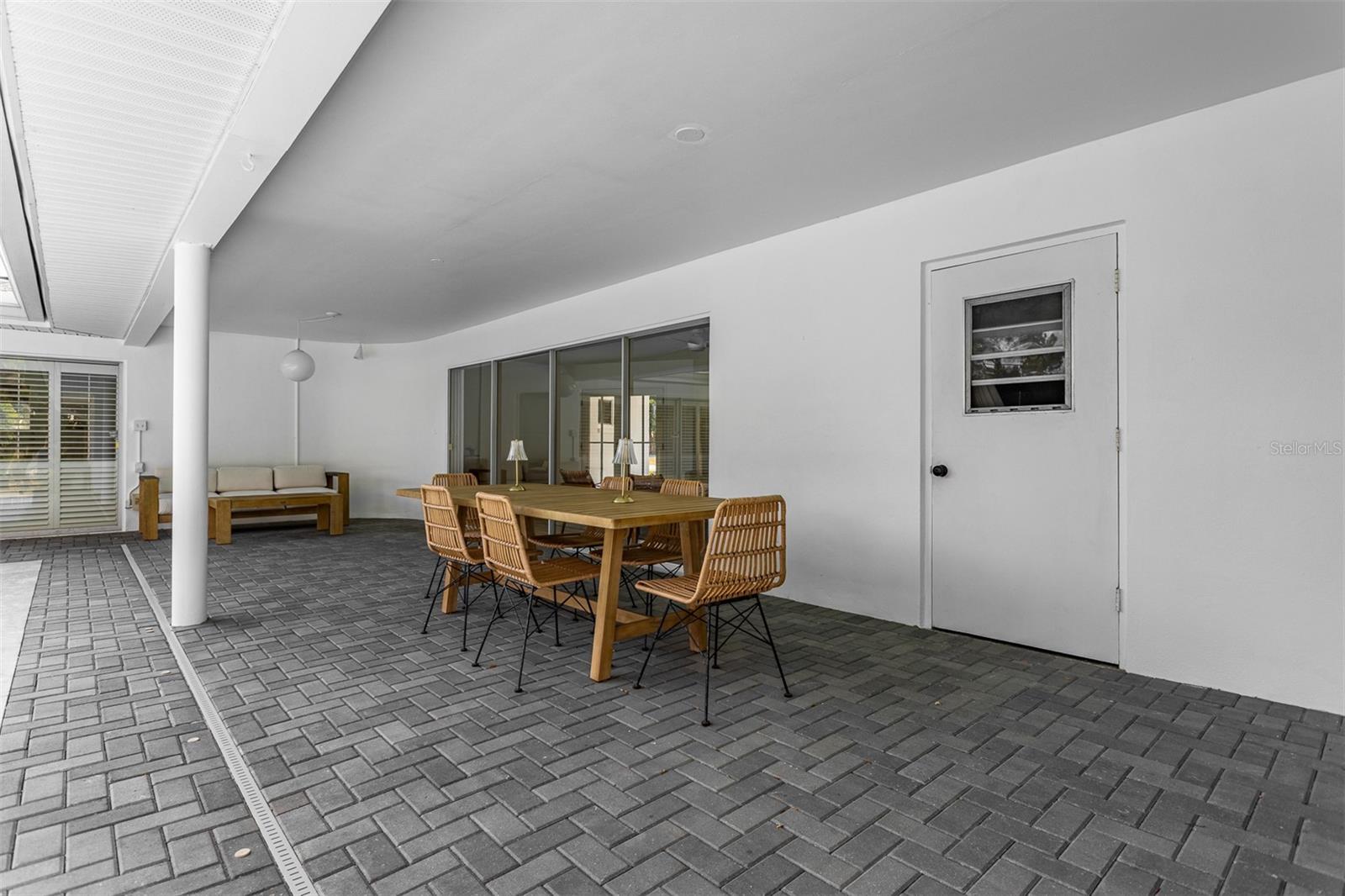 3236 SAN PEDRO ST