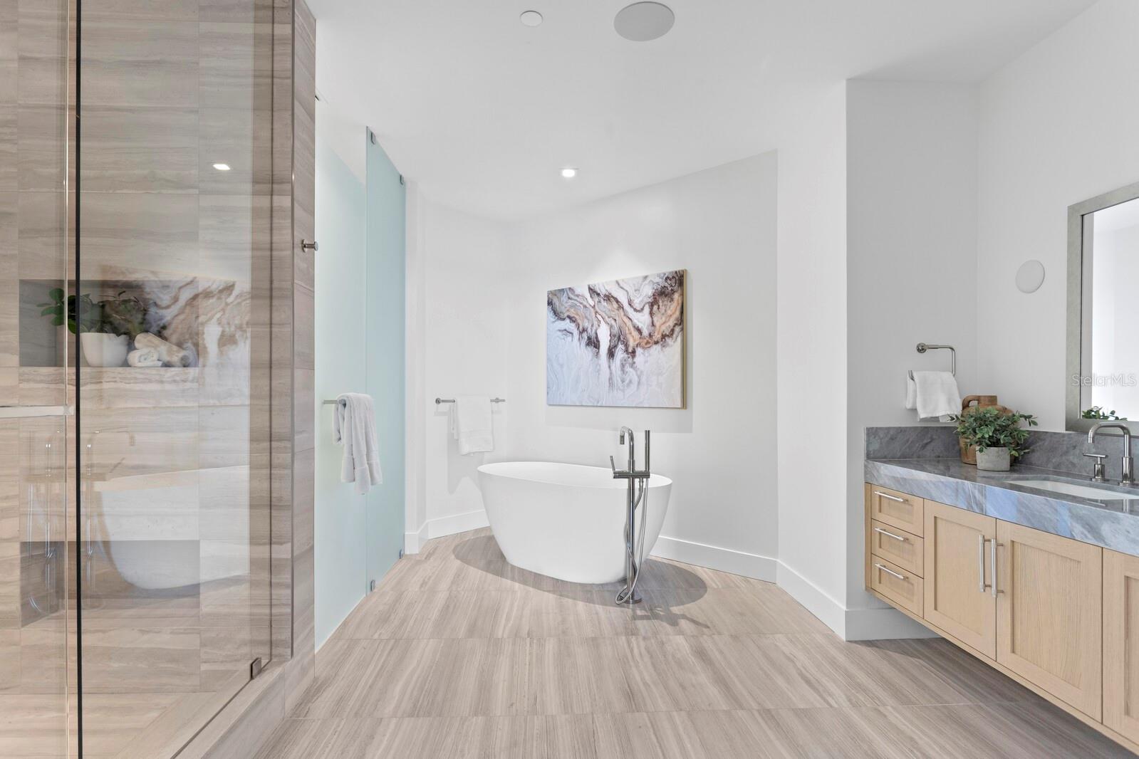 2912 SANTIAGO ST #1201