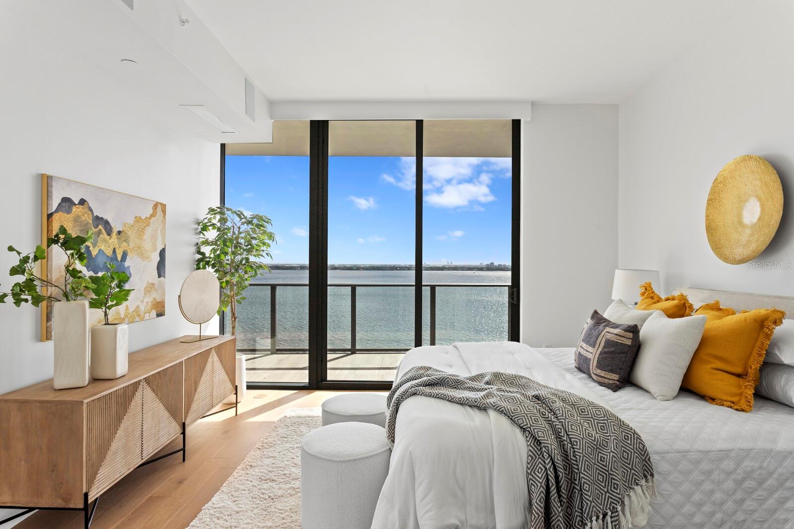 2912 SANTIAGO ST #1201