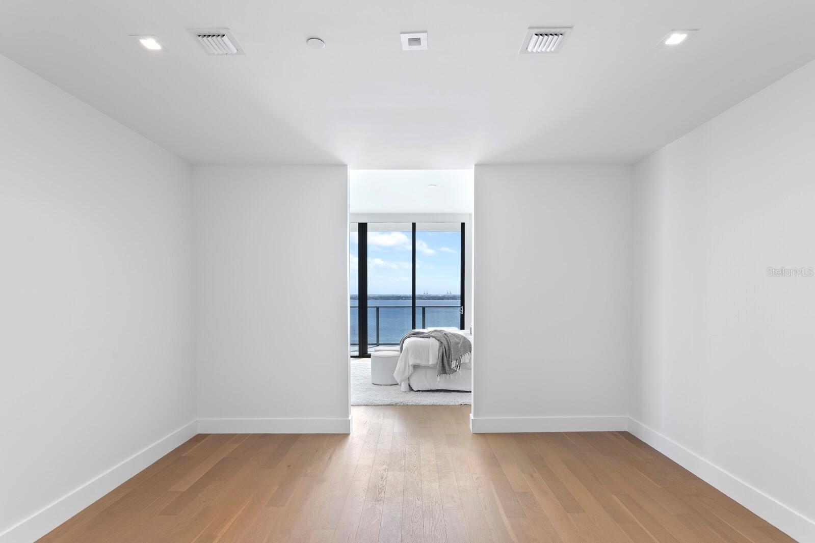 2912 SANTIAGO ST #1201