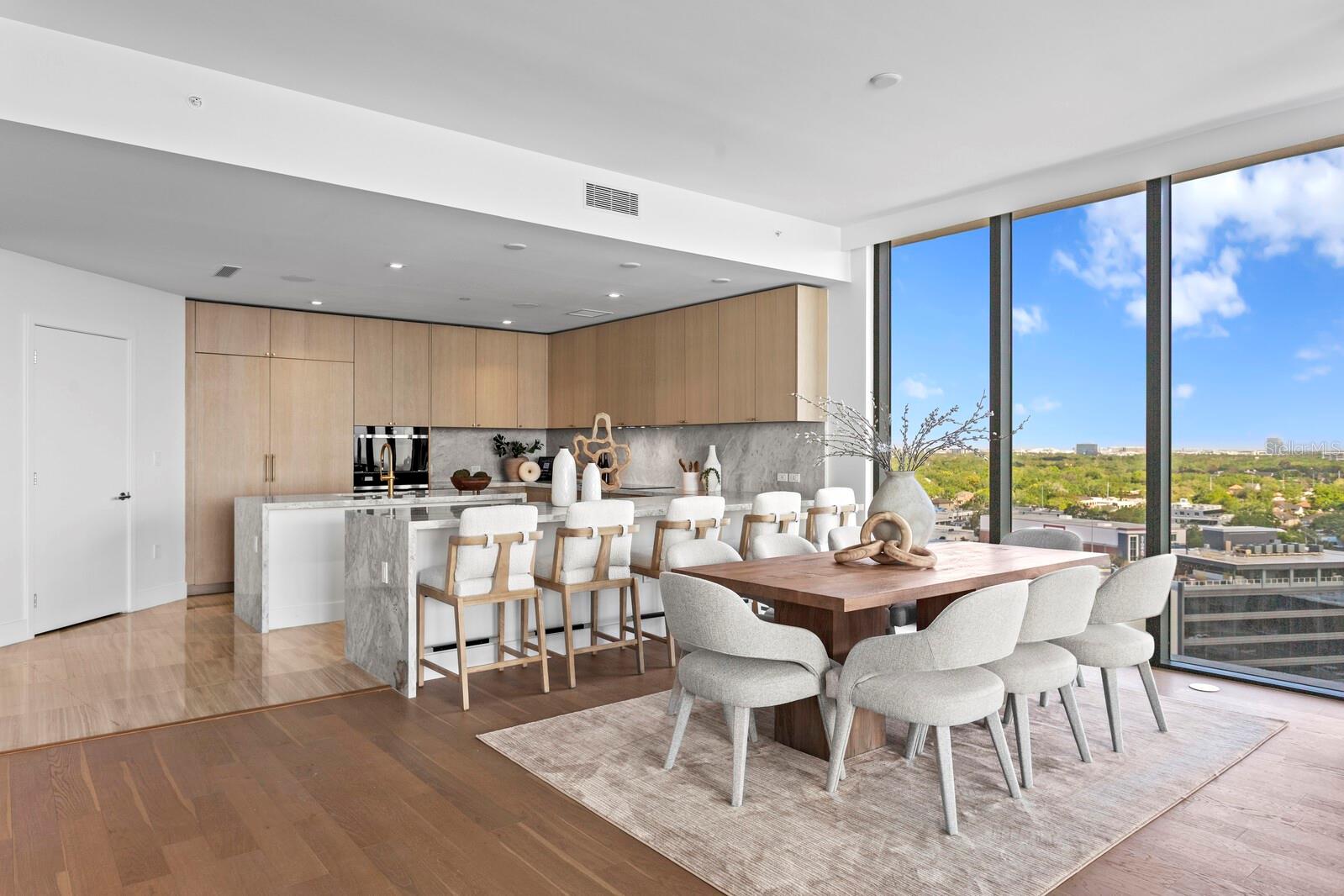 2912 SANTIAGO ST #1201