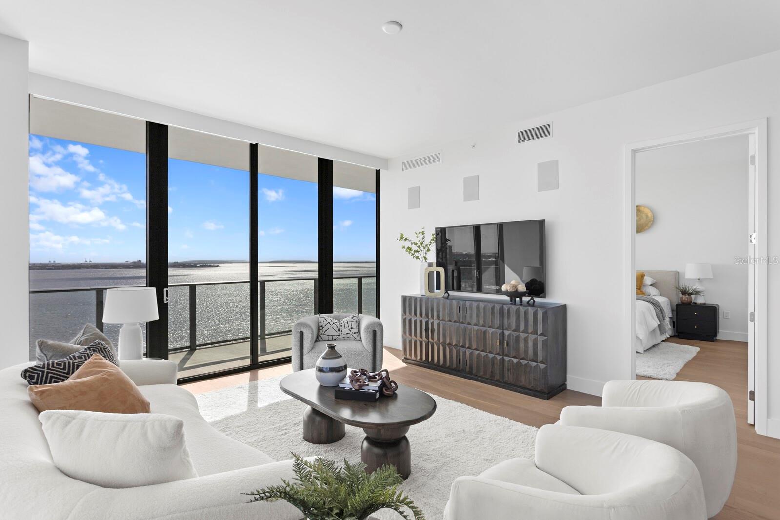 2912 SANTIAGO ST #1201