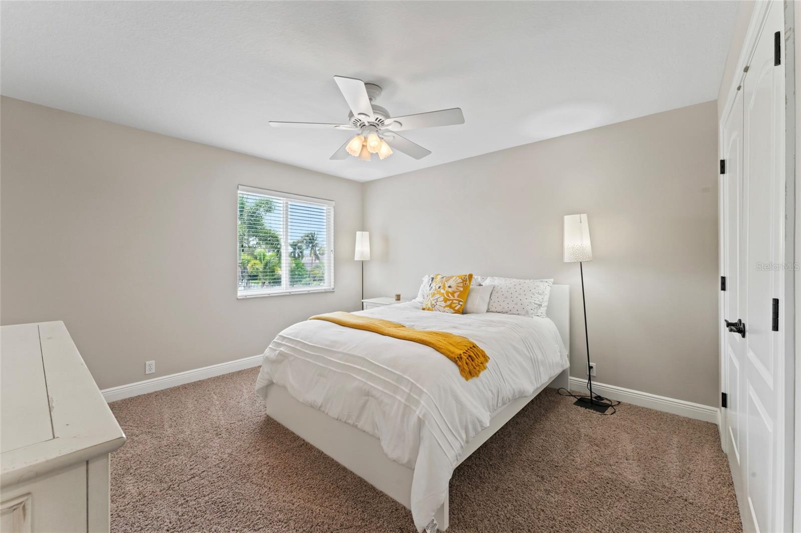 4306 BARRACUDA DR