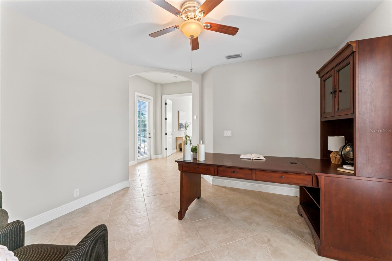 4306 BARRACUDA DR