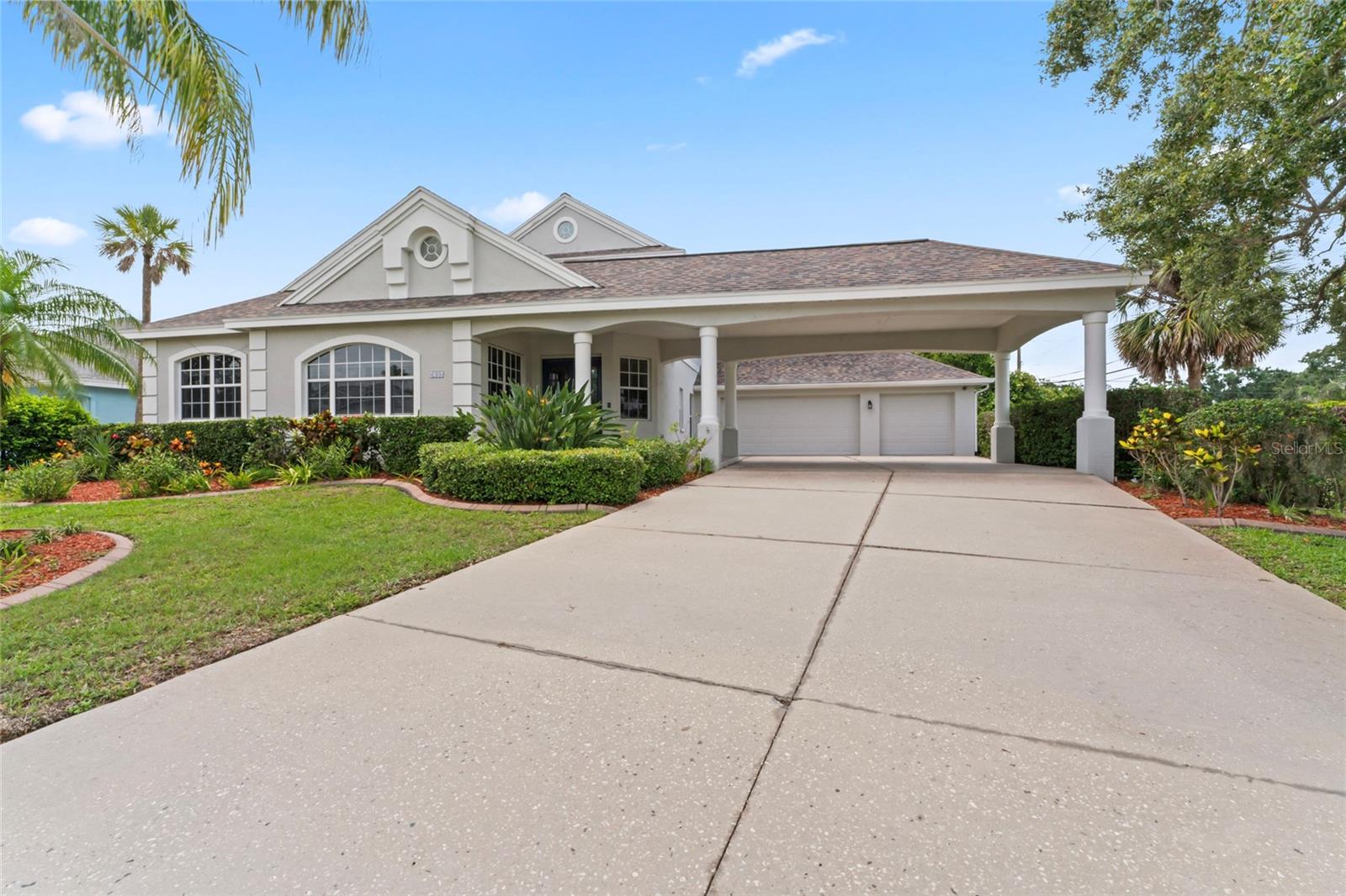 4306 BARRACUDA DR