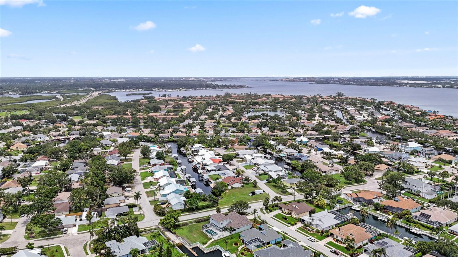 4306 BARRACUDA DR