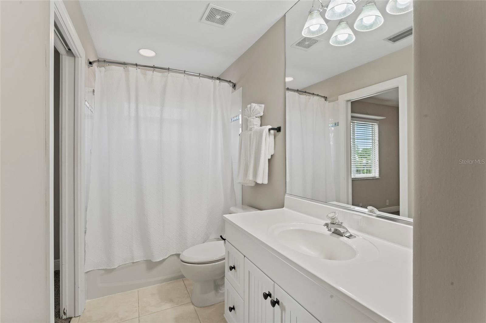 4306 BARRACUDA DR