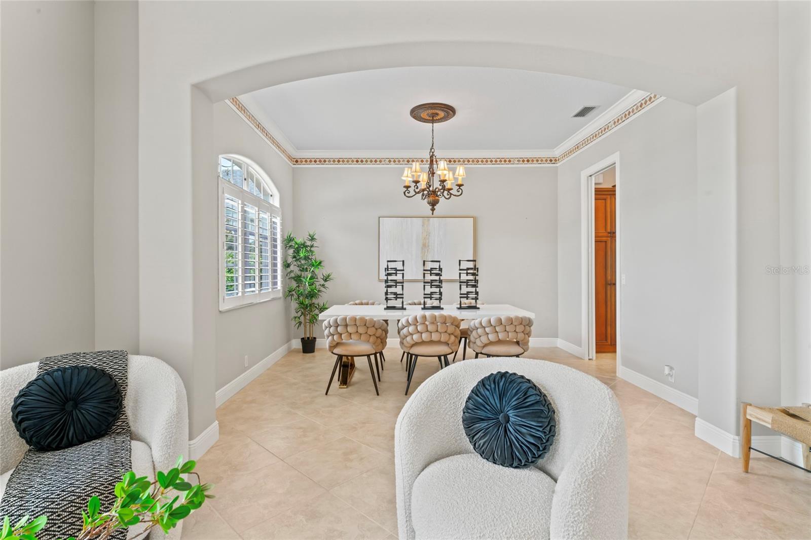 4306 BARRACUDA DR