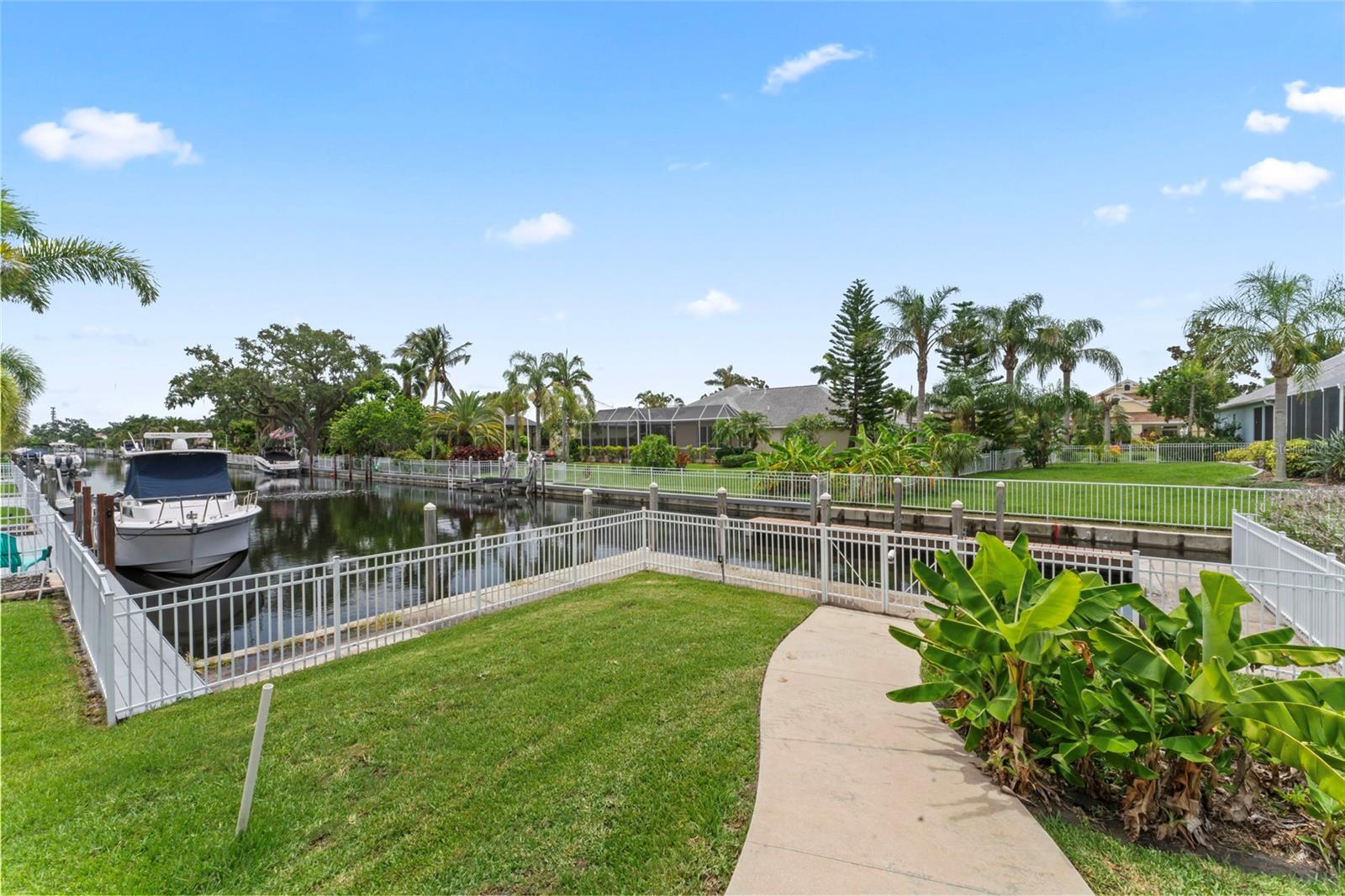 4306 BARRACUDA DR