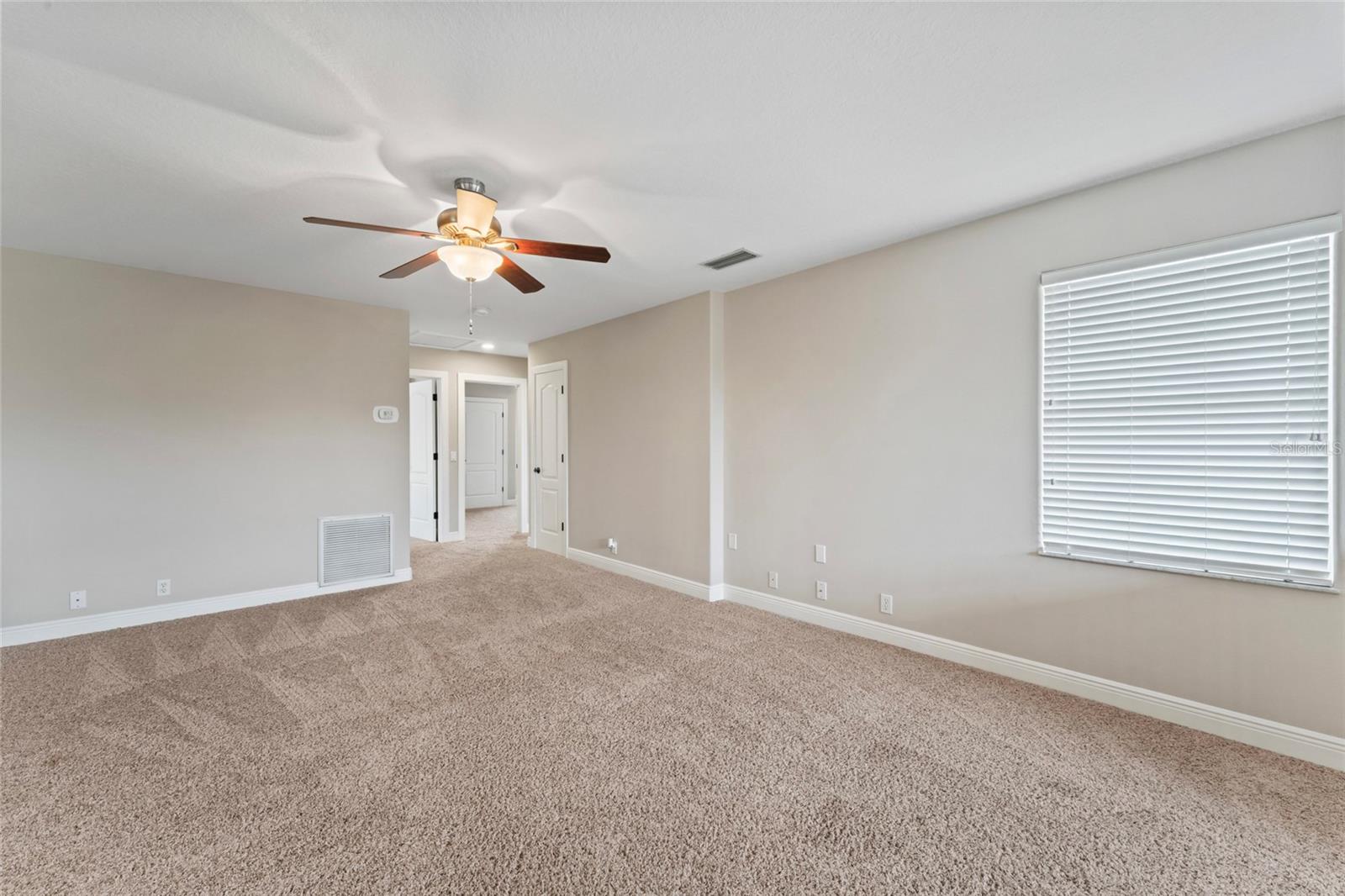 4306 BARRACUDA DR