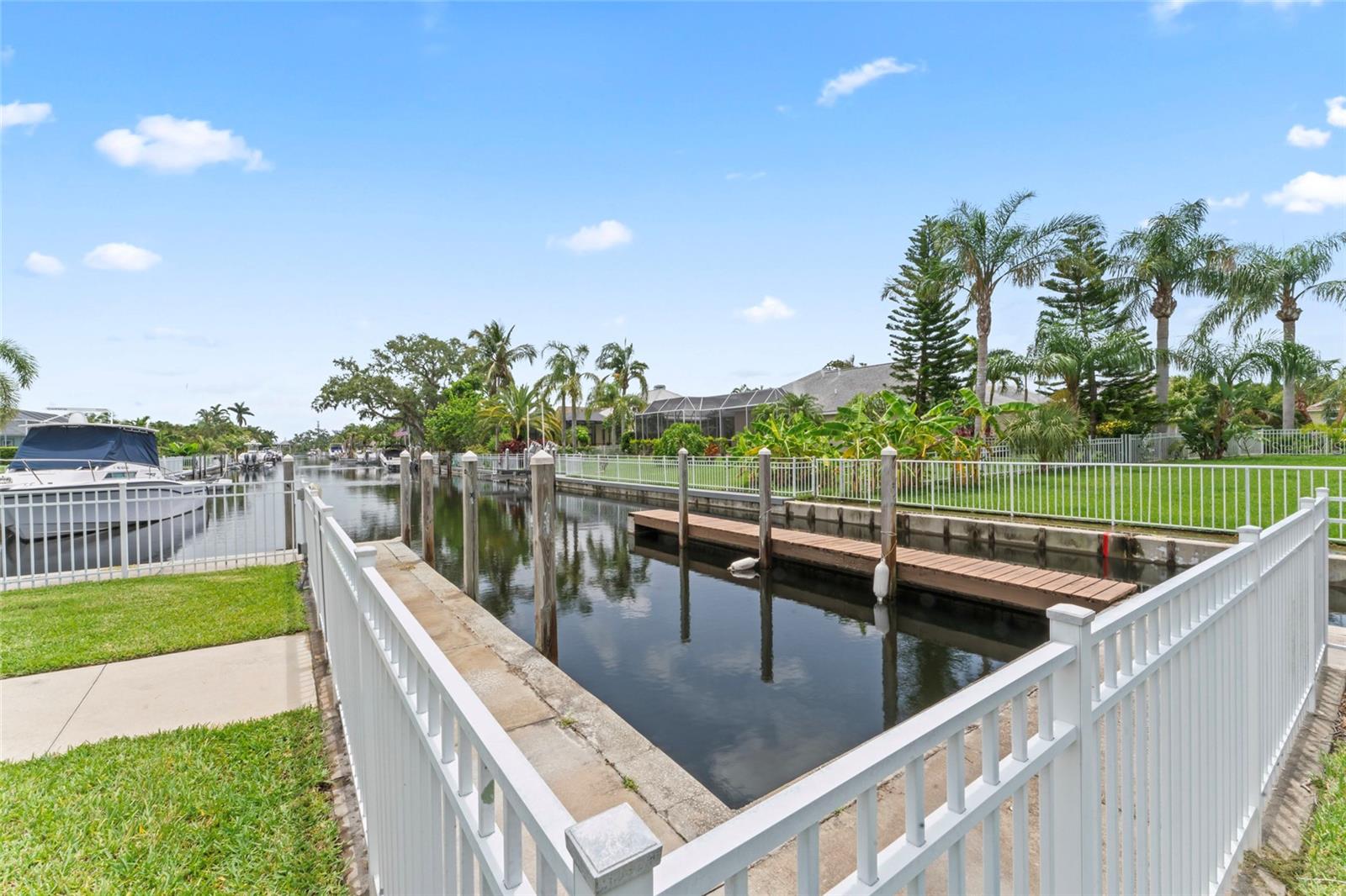 4306 BARRACUDA DR