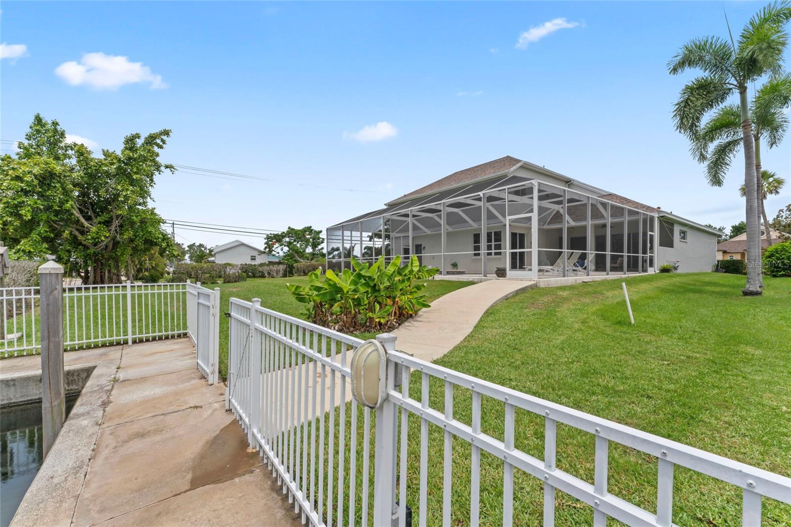 4306 BARRACUDA DR
