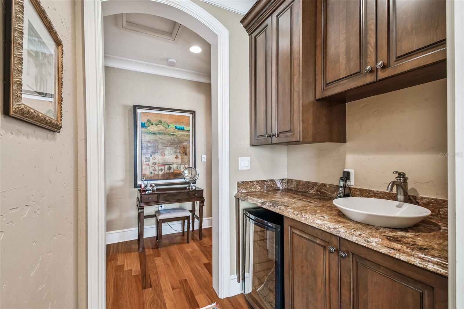 2802 BAYPOINTE CIR