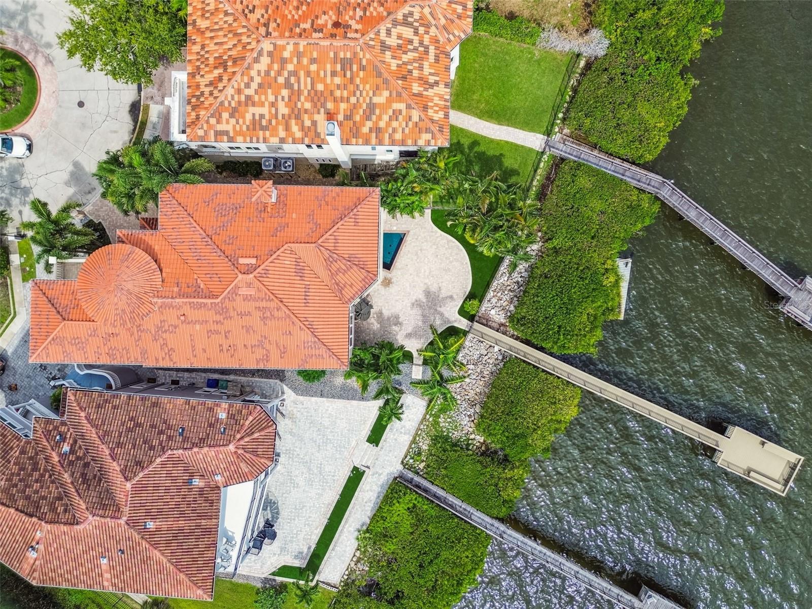 2802 BAYPOINTE CIR