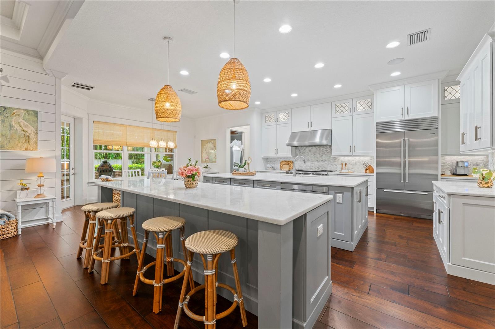 3207 W MORRISON AVE
