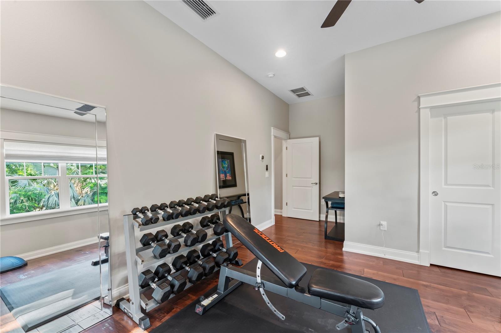 3207 W MORRISON AVE