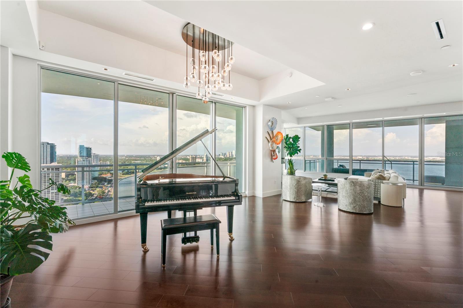 3401 BAYSHORE BLVD #2500